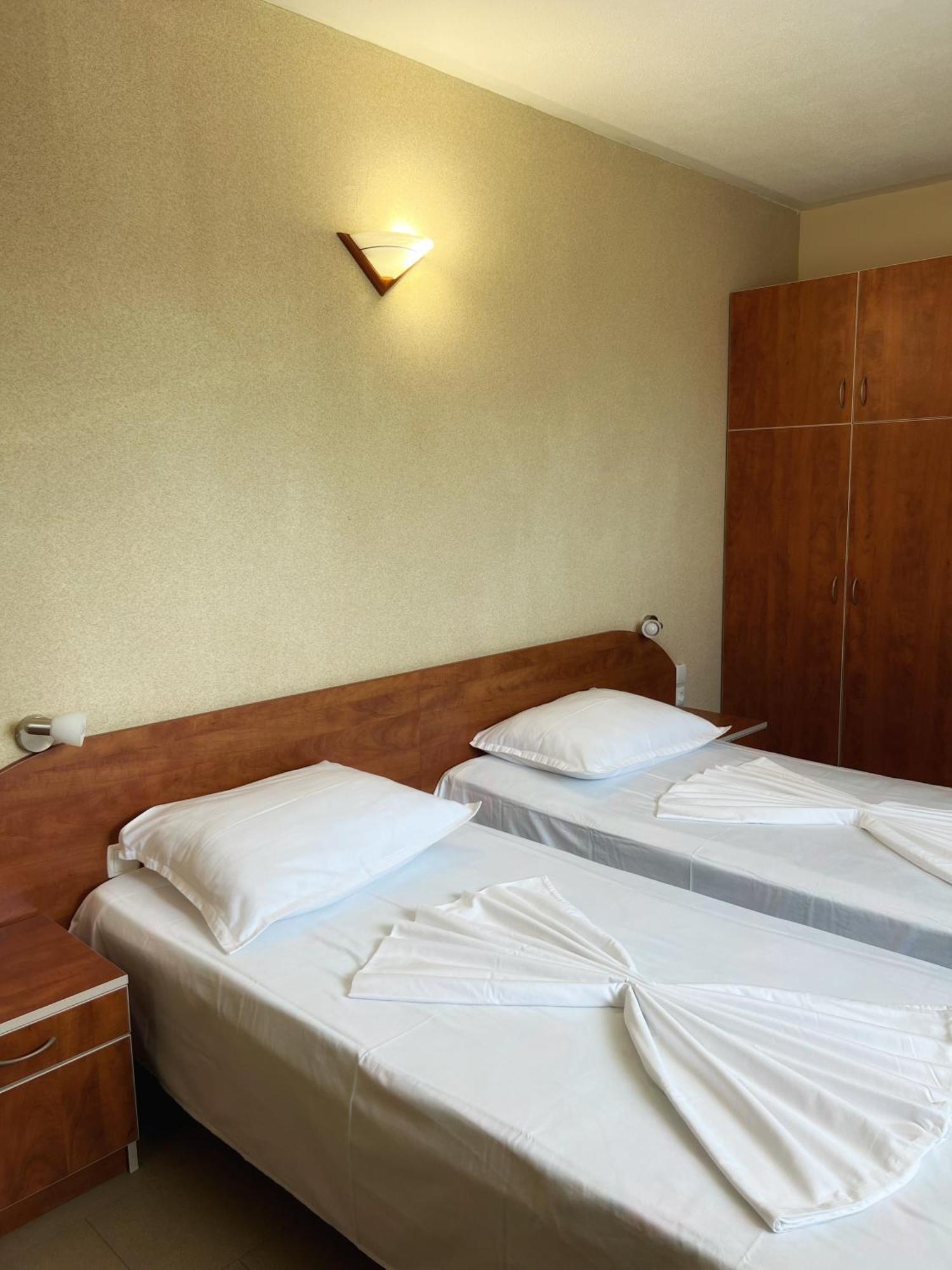 Hotel Jambo โกลเดน แซนส์ ภายนอก รูปภาพ