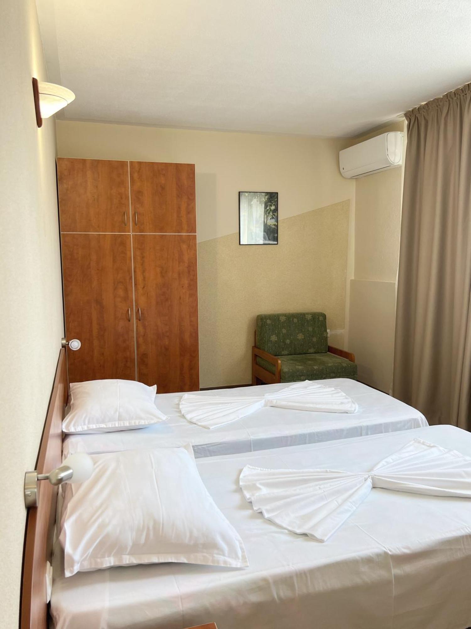 Hotel Jambo โกลเดน แซนส์ ภายนอก รูปภาพ