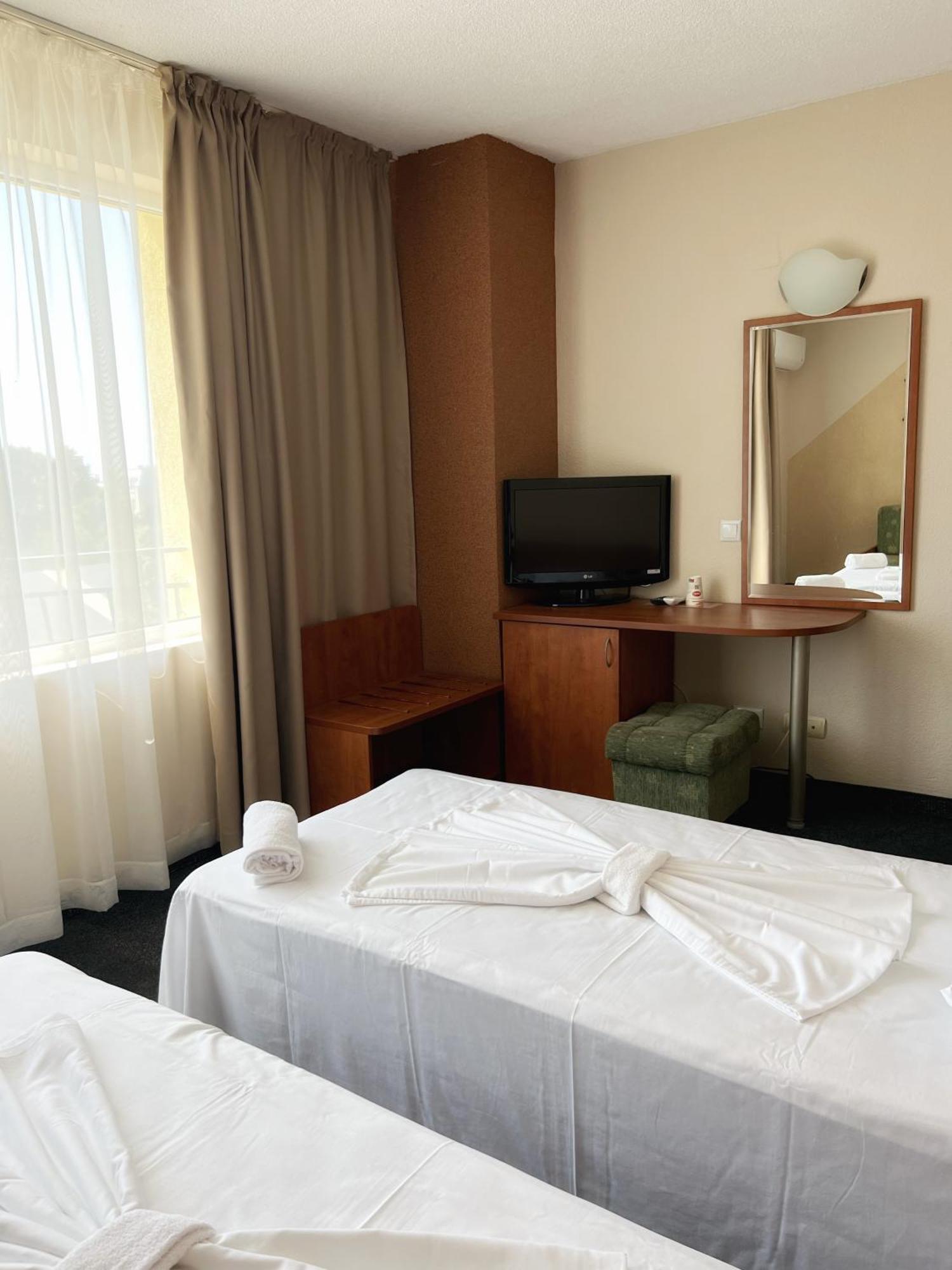 Hotel Jambo โกลเดน แซนส์ ภายนอก รูปภาพ