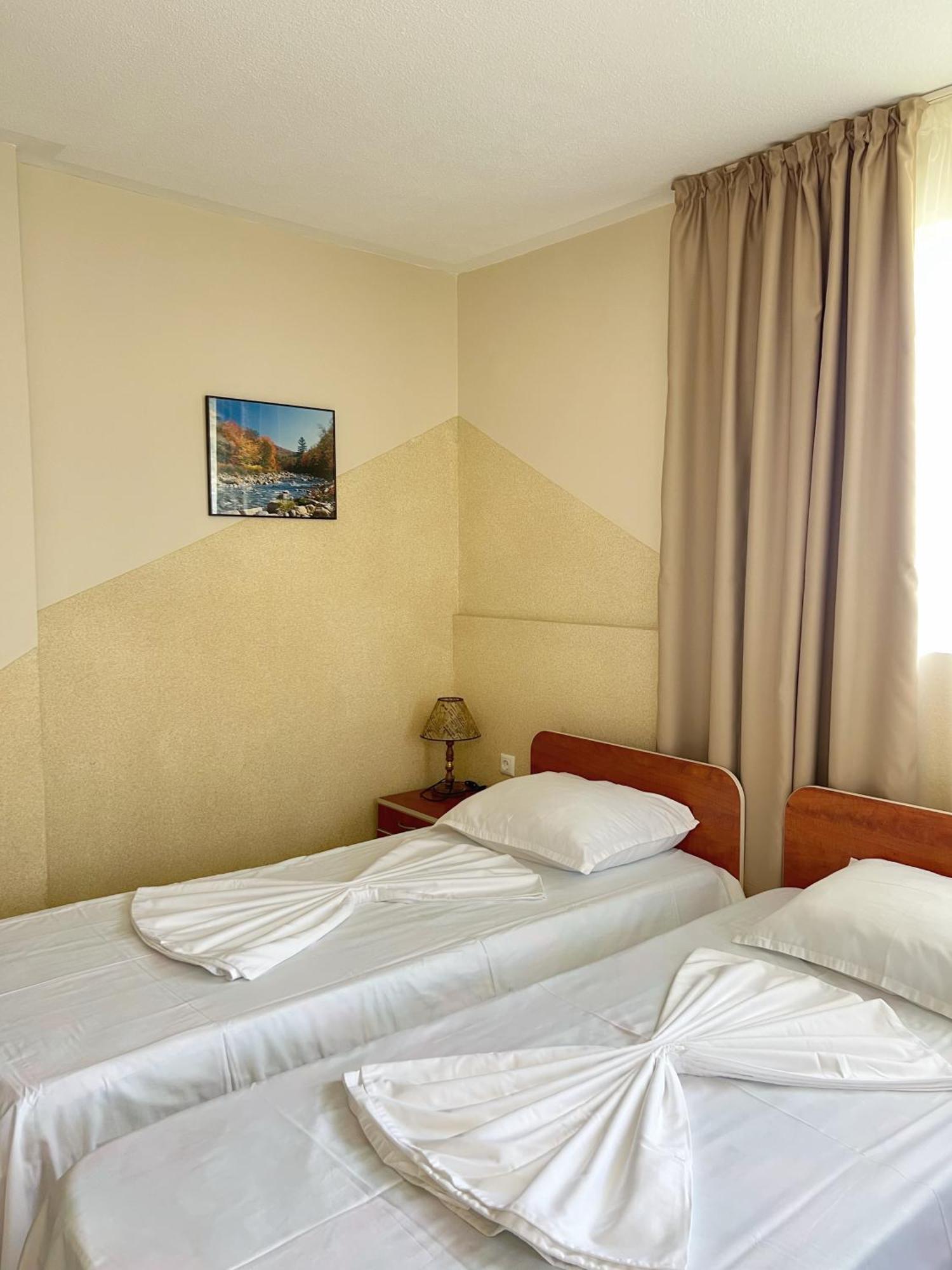 Hotel Jambo โกลเดน แซนส์ ภายนอก รูปภาพ