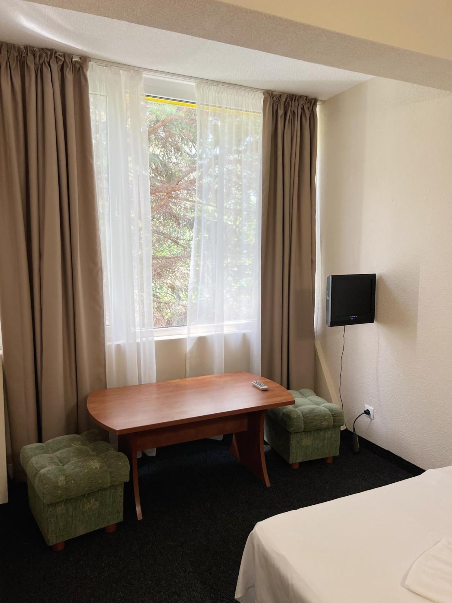 Hotel Jambo โกลเดน แซนส์ ภายนอก รูปภาพ