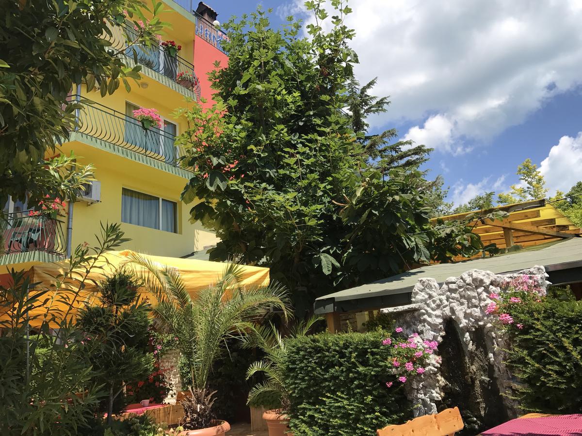 Hotel Jambo โกลเดน แซนส์ ภายนอก รูปภาพ
